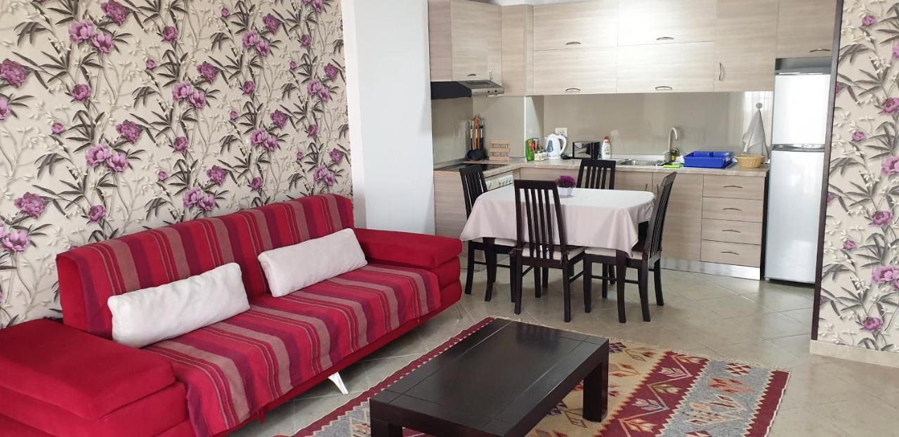 Comfort Apartments Fier Ngoại thất bức ảnh