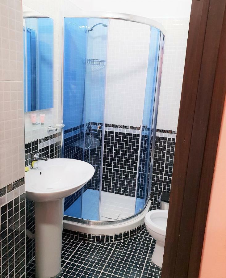 Comfort Apartments Fier Ngoại thất bức ảnh