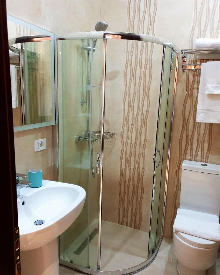 Comfort Apartments Fier Ngoại thất bức ảnh